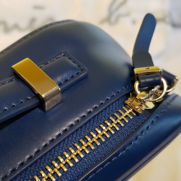 Agnes B Leather Backpack with Adjustable Straps - Picture 3 of 7